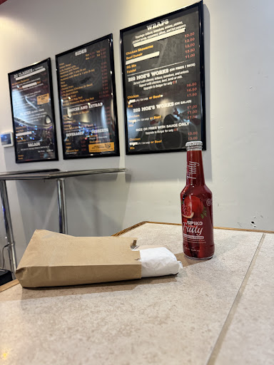 Photo of RG. Kitchen - 5054 Victoria Ave, Niagara Falls, ON L2E 4E1